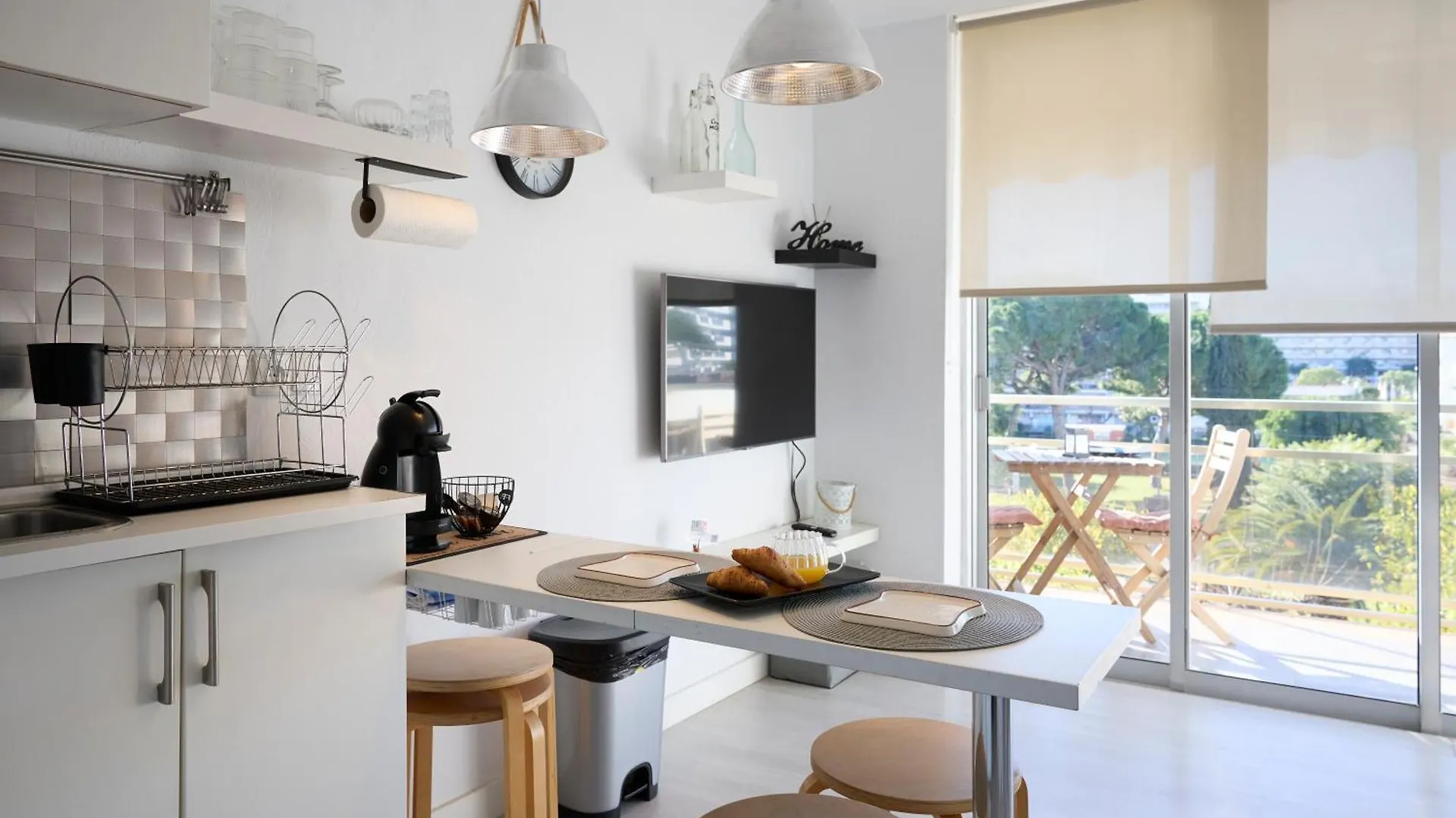 Charming Apartment 萨洛
